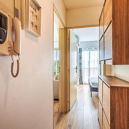Apartamento Les Jardins Du Luxembourg-3 By Interhome Hyères